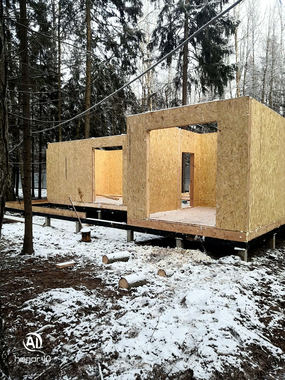 Дом по проекту «Мистика - Е2.8», д. Воробьи: монтаж стен